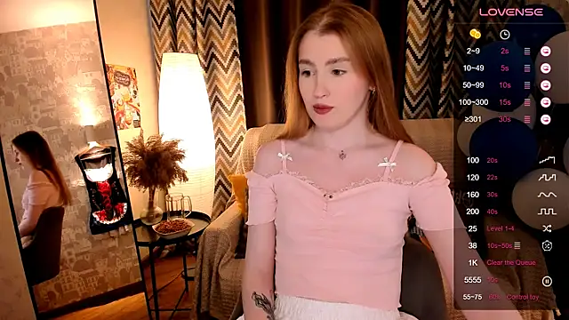 ShylaPie   online show from 10-03-25, 09:06