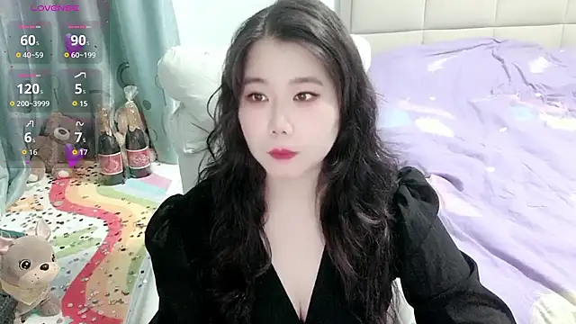 Snapshot of Onlyxixi chatting on 10-22-25, 01:33 Onlyxixi online show from 10-22-25, 01:33