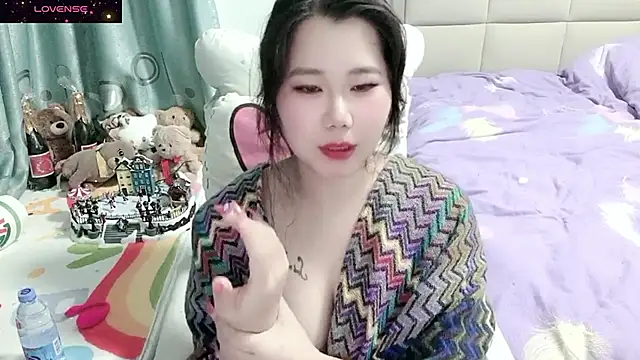 Snapshot of Onlyxixi chatting on 11-13-25, 02:49 Onlyxixi online show from 11-13-25, 02:49