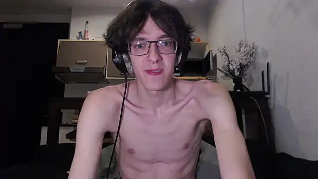 LovesomeCookie online show from 10-15-25, 07:14