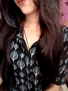 Queen Pooja7 online show from 09-17-25, 05:03