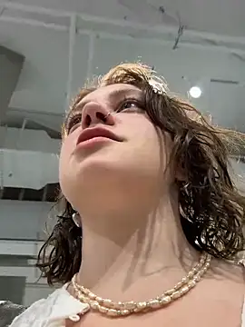 lucy-joy online show from 09-09-25, 11:32