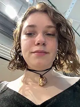 lucy-joy online show from 10-07-25, 10:34