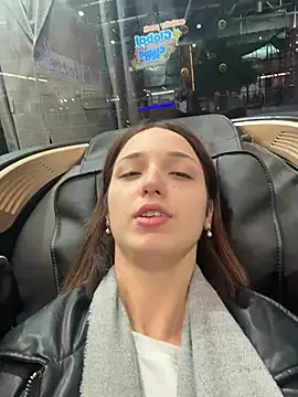 DollyTall online show from 10-16-25, 08:48