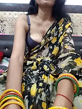 Yourhotsweetgirl online show from 10-31-25, 05:52