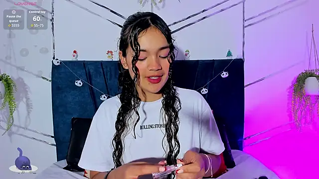 Camilla Miller01 online show from 12-19-25, 02:13