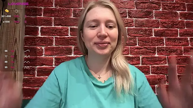 Snapshot of CitrusBlissss chatting on 11-23-25, 02:33 CitrusBlissss online show from 11-23-25, 02:33