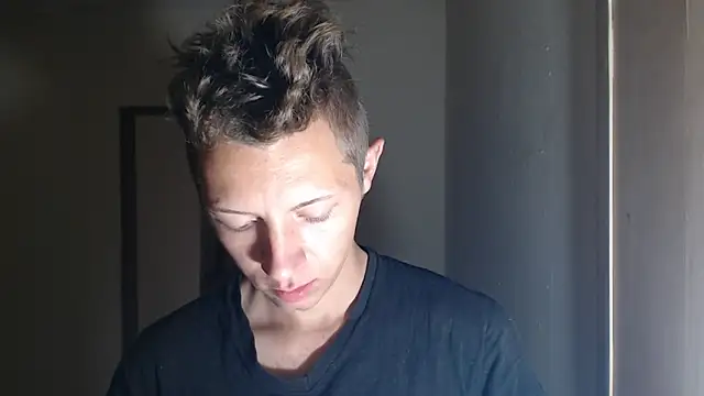 Snapshot of BlondZilla chatting on 11-03-25, 02:29 BlondZilla online show from 11-03-25, 02:29