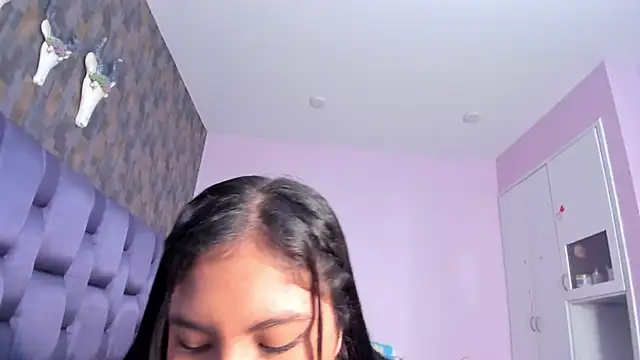 Snapshot of VeraBlazze chatting on 09-12-25, 12:05 VeraBlazze online show from 09-12-25, 12:05