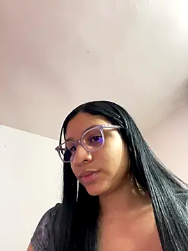 Snapshot of Danny_gonza chatting on 12-14-25, 10:36 Danny gonza online show from 12-14-25, 10:36