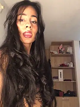 Snapshot of SelinaCatt_ chatting on 11-23-25, 11:04 SelinaCatt online show from 11-23-25, 11:04