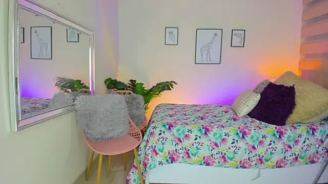 LusyKitty online show from 09-18-25, 03:03