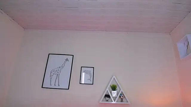 LusyKitty online show from 11-11-25, 04:07