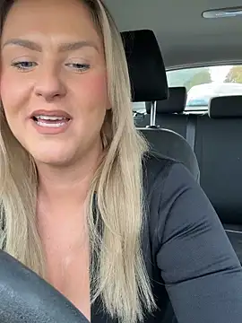 Charleigh xx online show from 10-10-25, 03:00