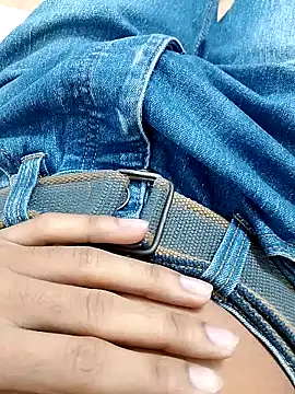 Saxyboy2002 online show from 11-26-25, 08:59