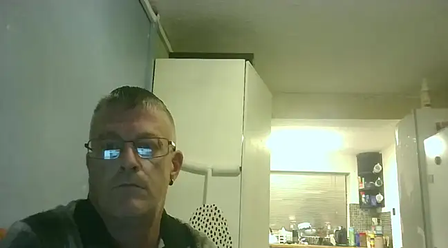 Snapshot of hefin18 chatting on 03-20-25, 10:07 hefin18 online show from 03-20-25, 10:07