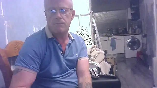 Snapshot of hefin18 chatting on 10-02-25, 08:16 hefin18 online show from 10-02-25, 08:16