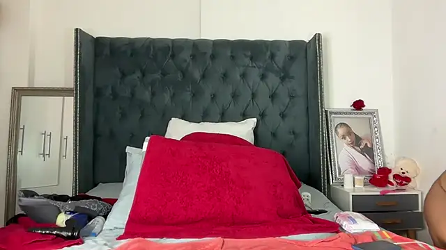Snapshot of TangyYummyAss chatting on 01-03-25, 04:59 TangyYummyAss online show from 01-03-25, 04:59