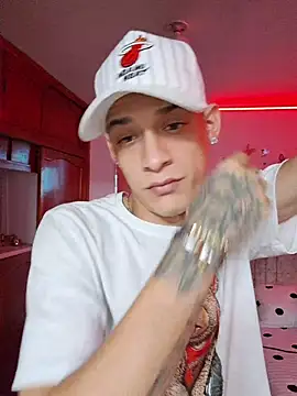 Ethanho0t online show from 11-17-25, 06:41