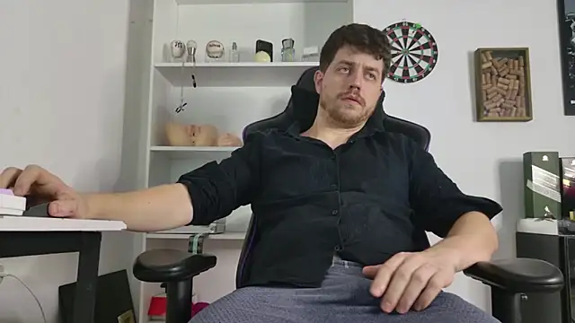 aaron nvk online show from 03-03-26, 04:18