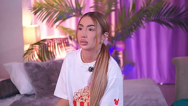 ZennySings online show from 12-19-25, 12:34