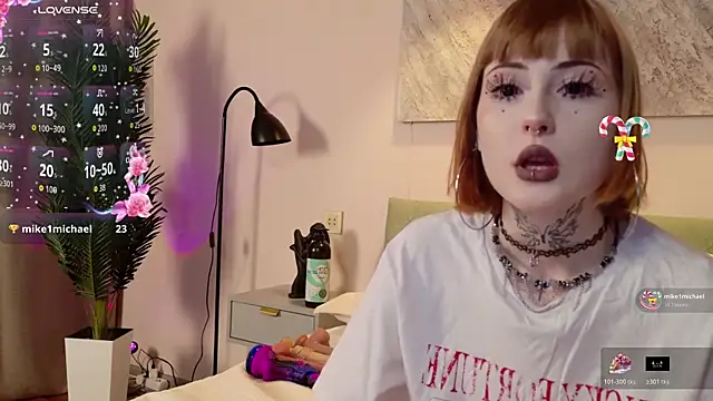 Snapshot of MilkMeSoftly chatting on 01-09-26, 08:28 MilkMeSoftly online show from 01-09-26, 08:28