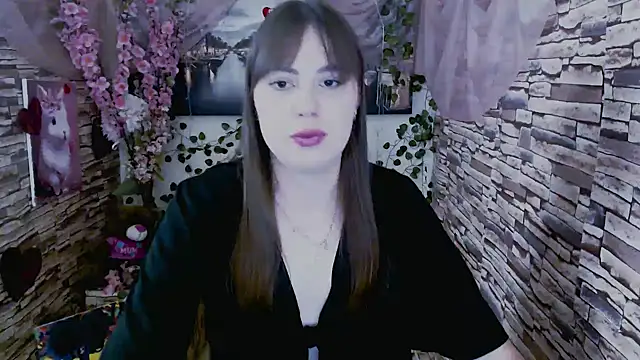 Amanda Bright  online show from 09-18-25, 06:59