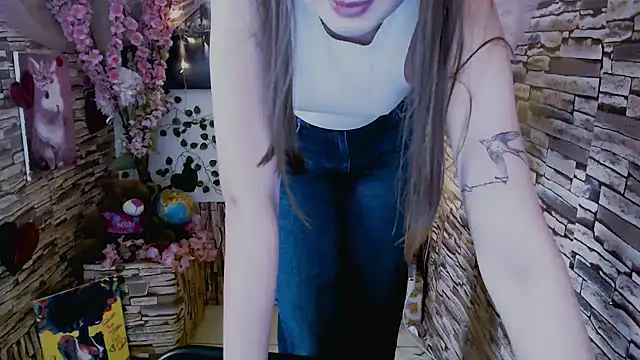 Amanda Bright  online show from 10-03-25, 06:32