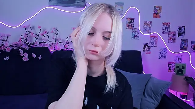 Megan--chan online show from 01-17-26, 05:49