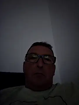Snapshot of Oorse1966 chatting on 10-20-25, 08:31 Oorse1966 online show from 10-20-25, 08:31