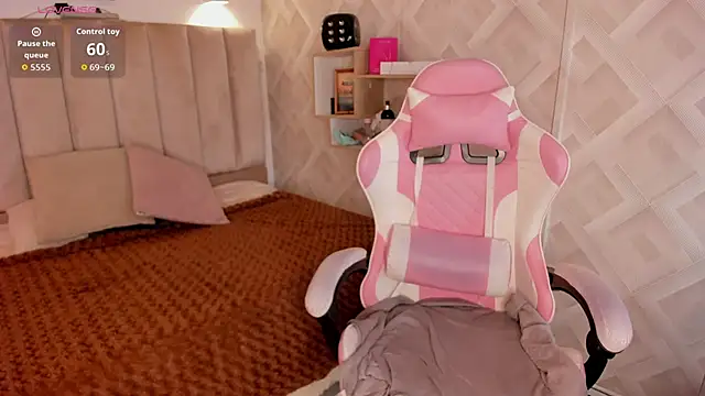 Clhoe Johnson online show from 02-25-26, 12:48