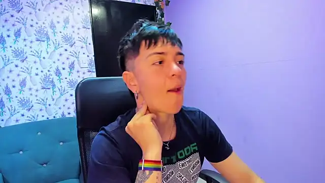  Hannah Hot online show from 10-16-25, 01:28