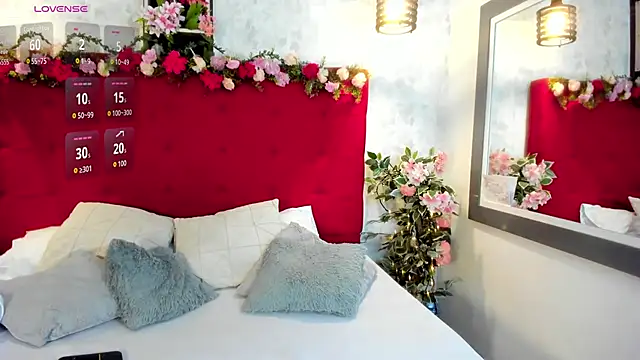 SarahEscobarr online show from 09-23-25, 06:16