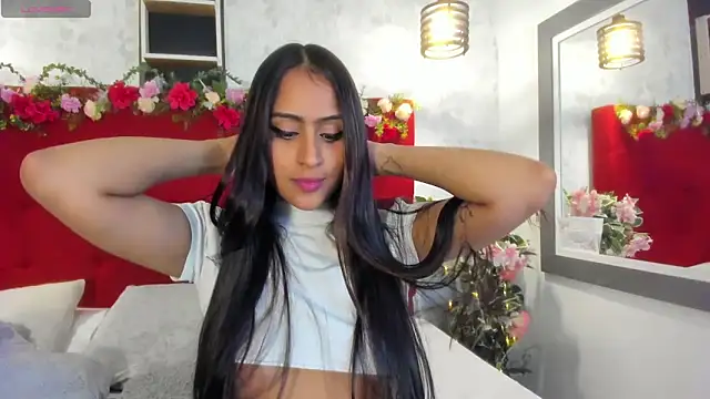 SarahEscobarr online show from 10-22-25, 04:35