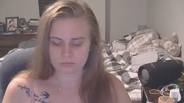 Snapshot of Sexyblonde12344 chatting on 11-26-25, 05:36 Sexyblonde12344 online show from 11-26-25, 05:36