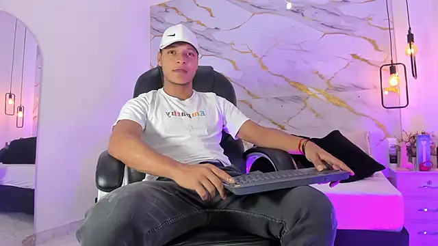 Ricky Owens1 online show from 10-13-25, 01:11