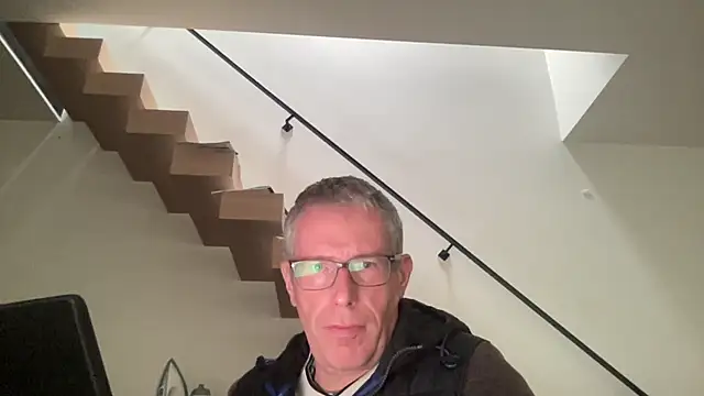 choupipat1 online show from 10-28-25, 02:20