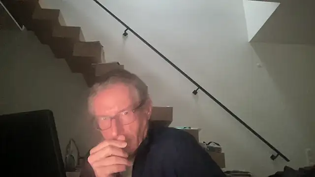 choupipat1 online show from 12-01-25, 02:22