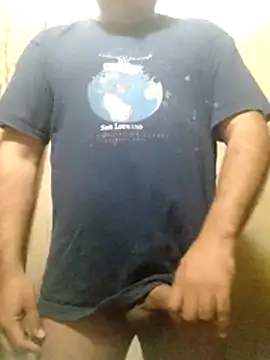 Snapshot of CurableMow chatting on 10-13-25, 05:46 CurableMow online show from 10-13-25, 05:46