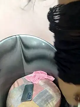 Snapshot of ammu_tlugu chatting on 09-15-25, 06:46 ammu tlugu online show from 09-15-25, 06:46