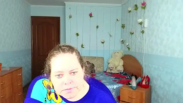 Audrey Aura online show from 10-14-25, 05:08