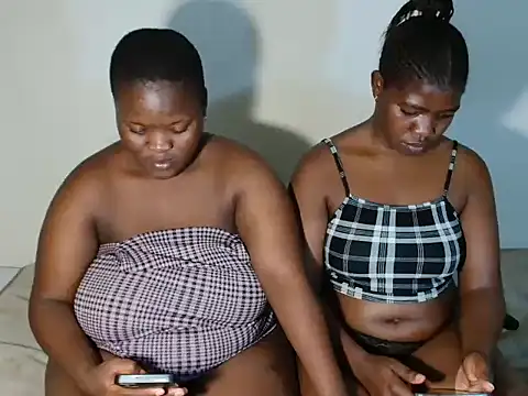 Darkcandyyx online show from 10-07-25, 07:00