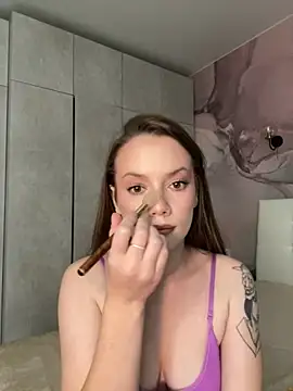 Snapshot of Rosie_Holmes_ chatting on 11-10-25, 04:22 Rosie Holmes online show from 11-10-25, 04:22