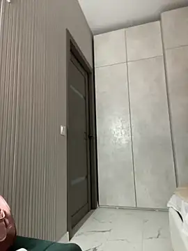 Snapshot of Rosie_Holmes_ chatting on 11-12-25, 04:46 Rosie Holmes online show from 11-12-25, 04:46