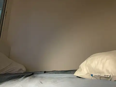 Snapshot of Lisa-5329 chatting on 10-10-25, 01:21 Lisa-5329 online show from 10-10-25, 01:21