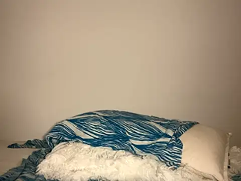 Snapshot of Lisa-5329 chatting on 10-30-25, 10:10 Lisa-5329 online show from 10-30-25, 10:10