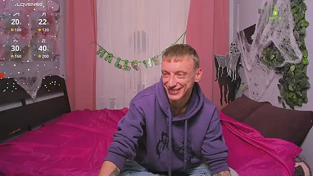 Snapshot of InkedJames chatting on 10-14-25, 10:38 InkedJames online show from 10-14-25, 10:38