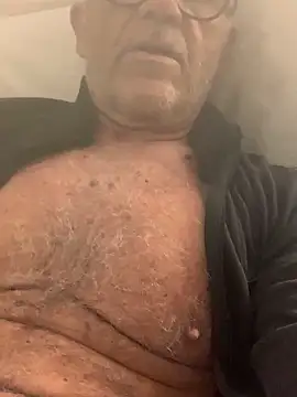 Snapshot of MARCO_NI chatting on 11-22-25, 10:31 MARCO NI online show from 11-22-25, 10:31