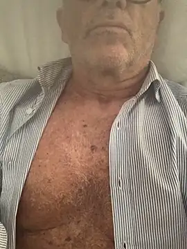 Snapshot of MARCO_NI chatting on 11-25-25, 10:43 MARCO NI online show from 11-25-25, 10:43