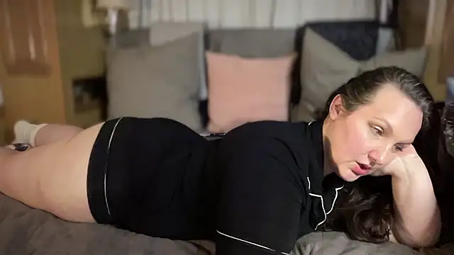 Just Trudy online show from 01-11-26, 01:43